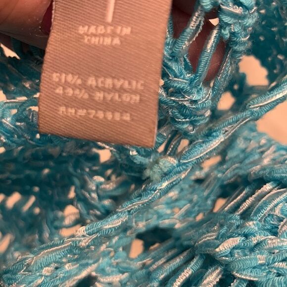 Chico’s size 1 pullover knit top. - Picture 4 of 5